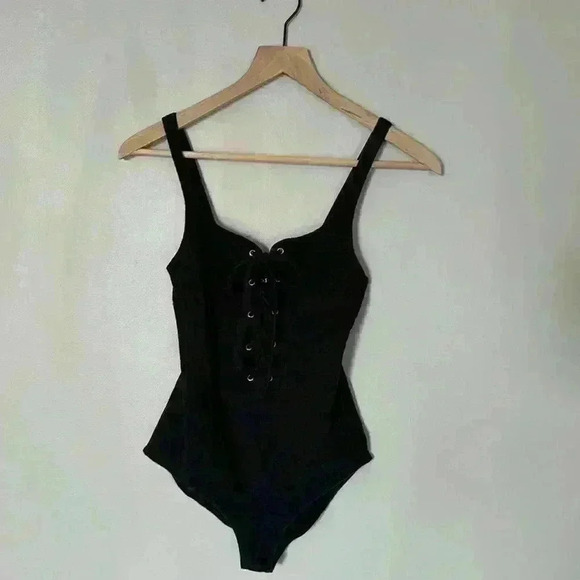 Black front tied bodysuit - Picture 1 of 10
